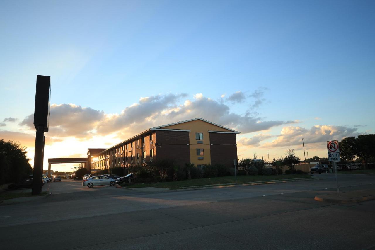 Quality Inn Dfw Airport North - Irving Εξωτερικό φωτογραφία